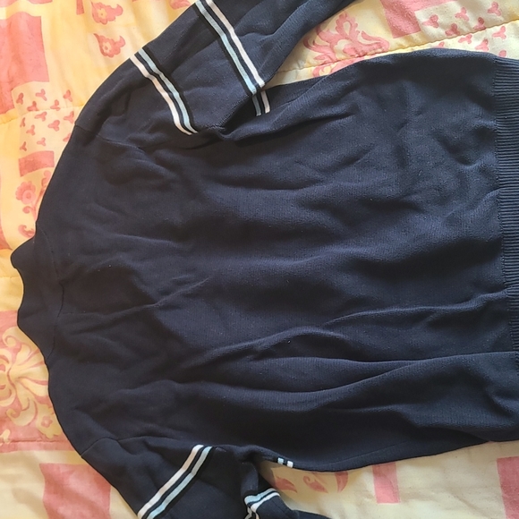 Guess zip up - Picture 3 of 3